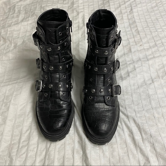 Guess Boots - Picture 3 of 3